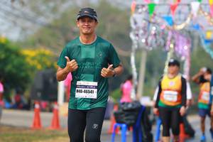 BIB: 46541
                            <button type="button" onclick="openModal(9893813)" class="btn btn-primary btn-sm float-right btn-popup" data-toggle="modal" data-target=".modal-high-quality">
                        <i class="fas fa-shopping-cart"></i> Add to Cart
                    </button>
                                            <button type="button" onclick="isThisMe(9893813, true)" class="btn btn-success btn-sm float-right btn-popup btn-isme hidden" data-toggle="tooltip" data-placement="bottom" title="นี่คือรูปของคุณใช่ไหม คลิกที่นี่เพื่อเอาเข้าอัลบั้ม">
                        <i class="fas fa-plus"></i> Add to album
                    </button>
                    <button type="button" onclick="isThisMe(9893813, false)" class="btn btn-warning btn-sm float-right btn-popup btn-isnotme hidden">
                        <i class="fas fa-ban"></i> Remove from album
                    </button>